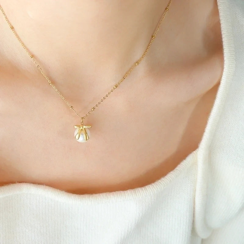 Bow Knot Necklace